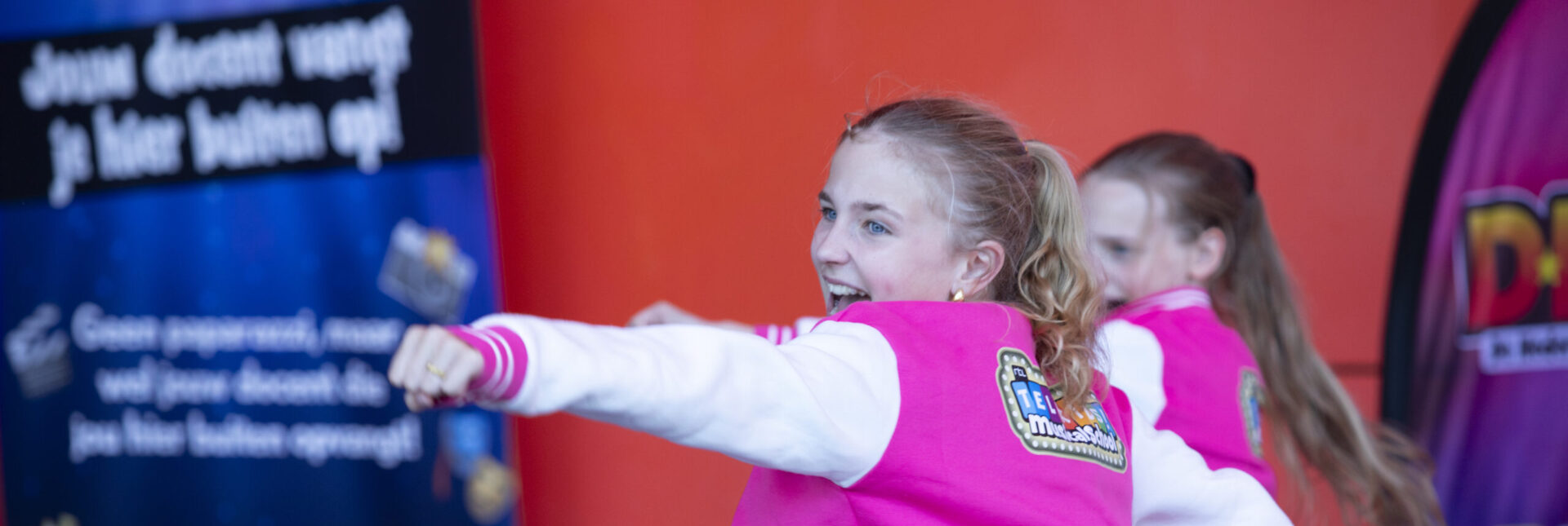 Live optreden van selectiegroep Act One van de Telekids Musicalschool, in te huren als zang- en dansact voor evenementen.